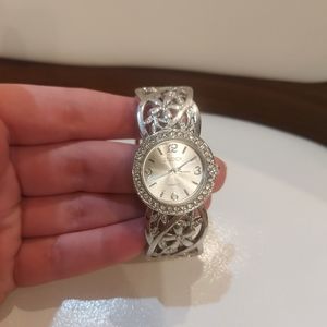 Studio womans wrist watch